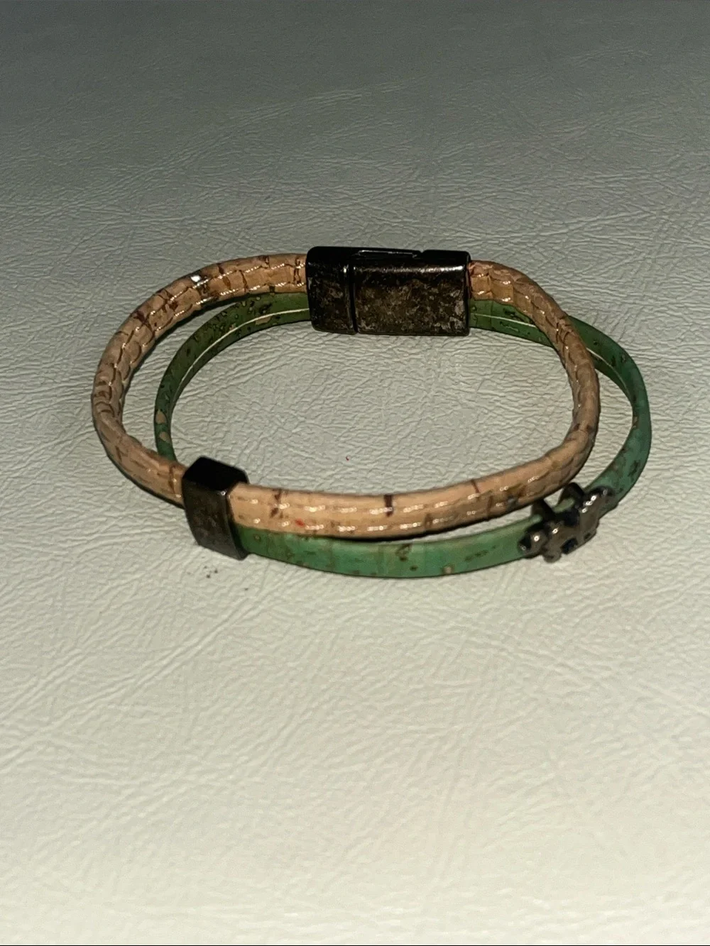 Elisabetta Studios Two-Strand Wrap magnet Bracelet in Green and Beige